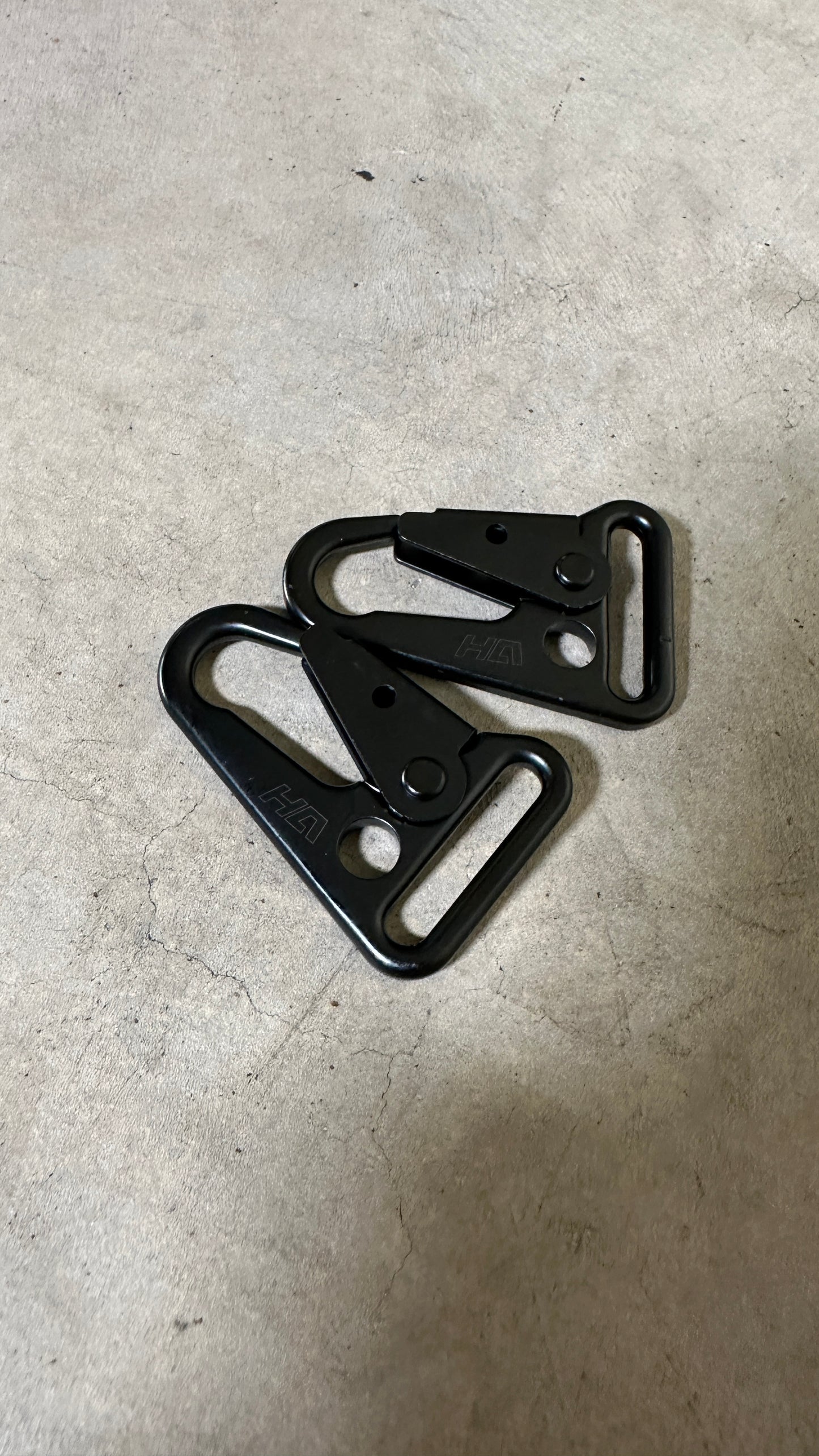 Hefty Hooks (Blem)
