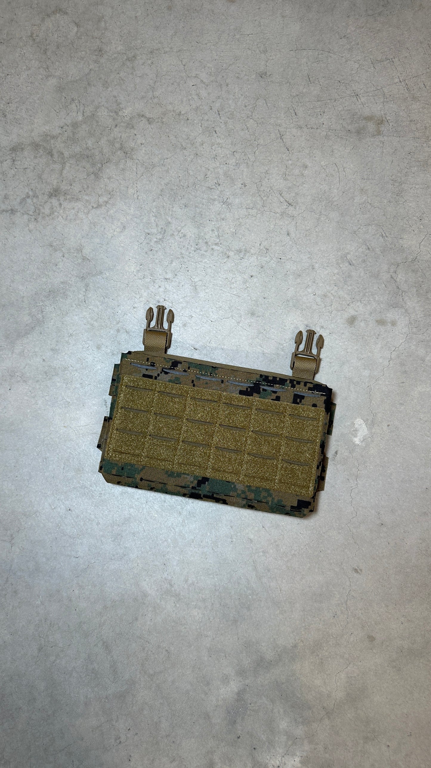 Surus x Hefty Half Chassis Placard (MARPAT)