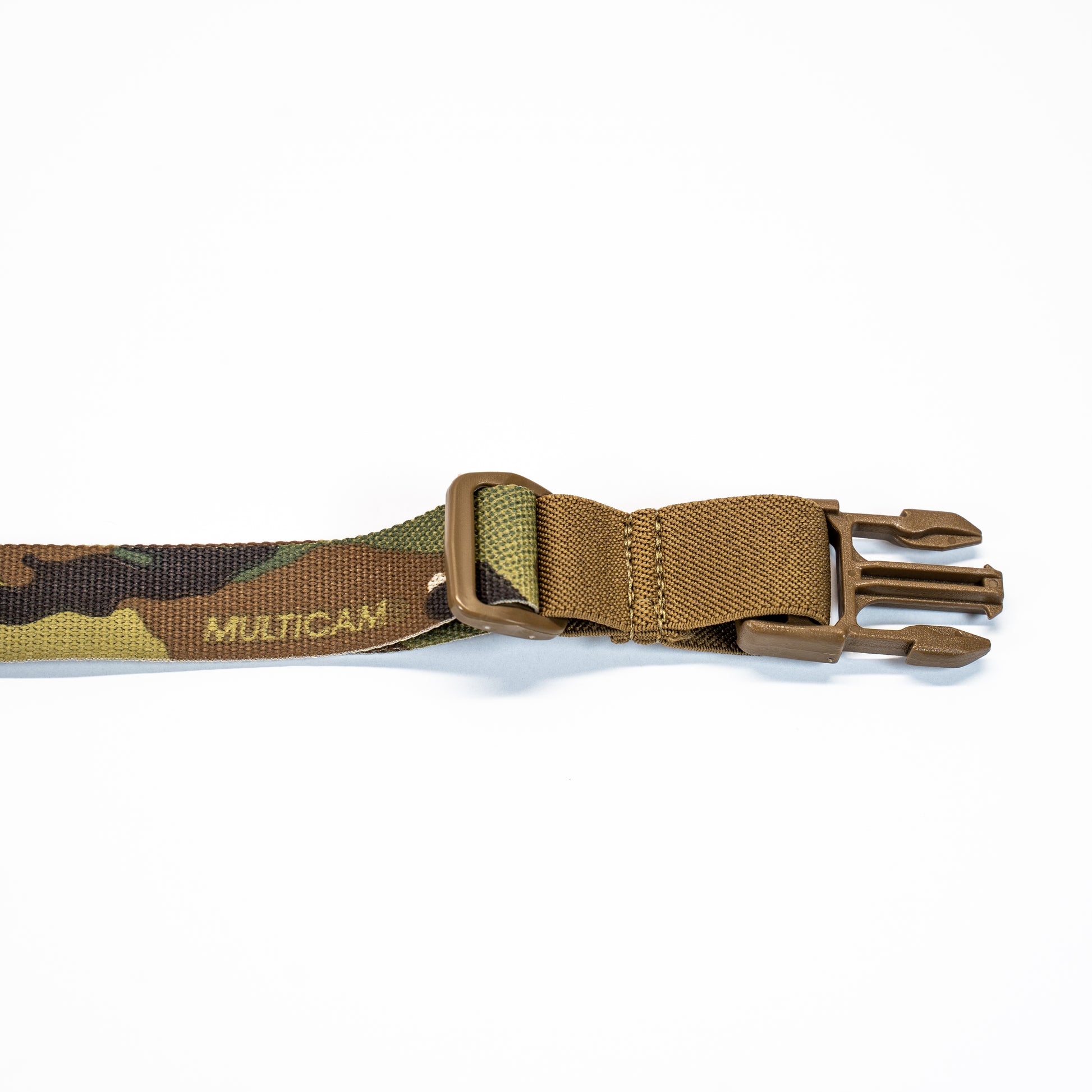 Non-restrictive, minimalist, and adjustable.